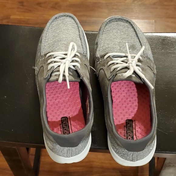 Sketchers - Picture 2 of 3